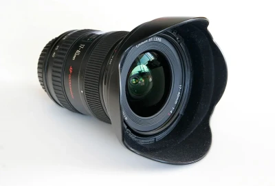 Location Canon EF 17-40mm f/4L USM