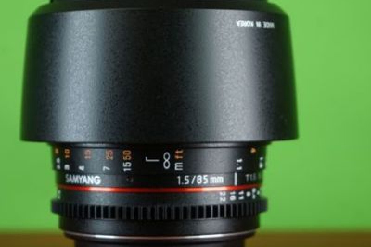 Location SAMYANG CINÉ 85mm T1.5 EF - Lightyshare