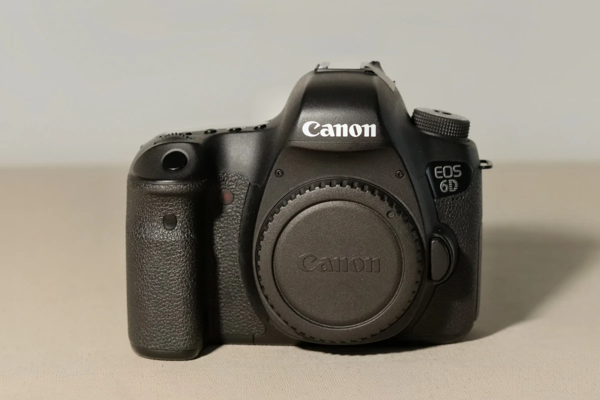 Location Canon EOS 6D - Lightyshare