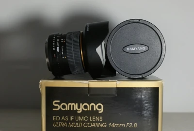 Location Samyang 14 mm ED AS IF UMC Lens F2.8