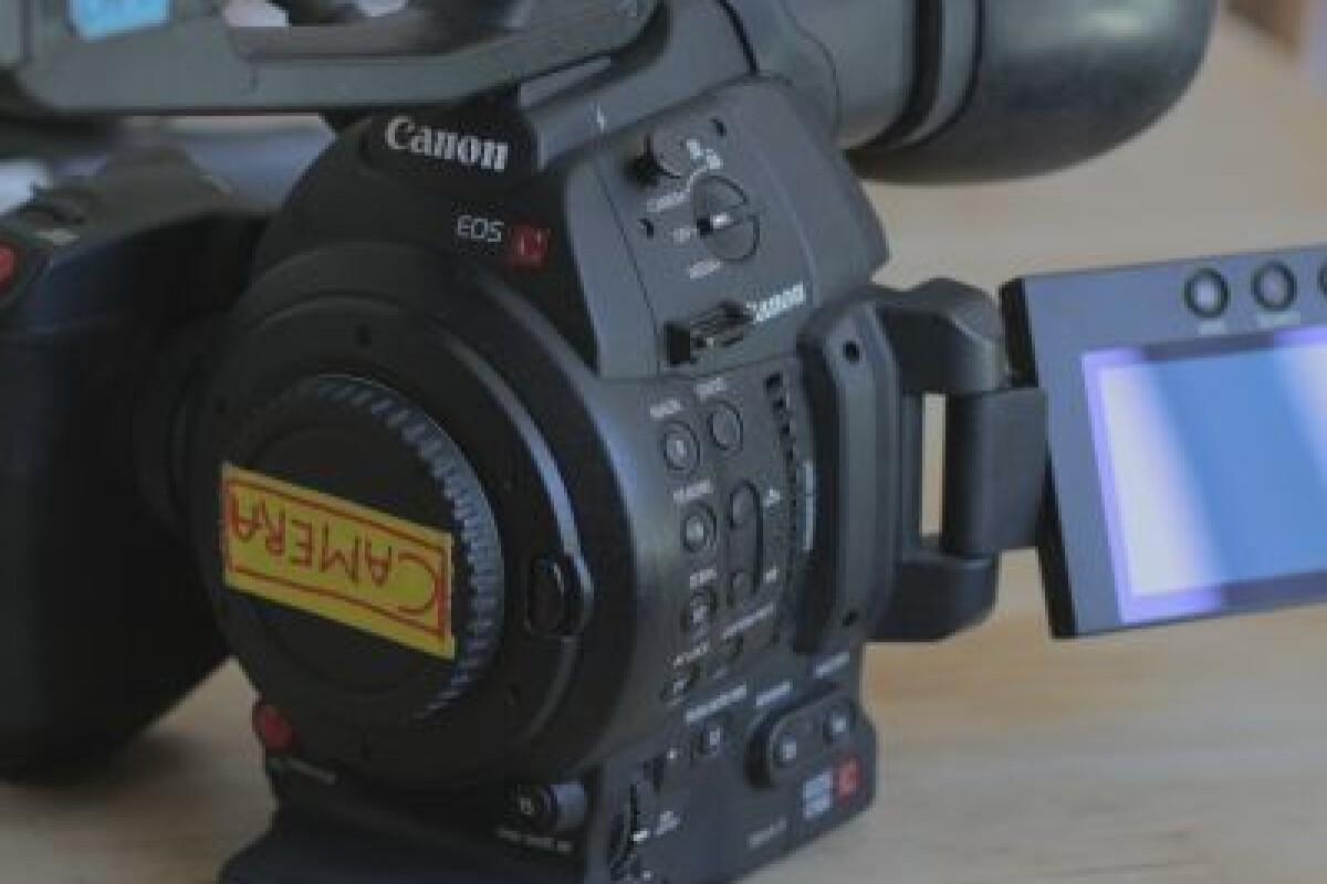 Location Canon EOS C100 Mark II - Lightyshare