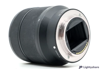 Rent Sony FE 28-70mm f/3.5-5.6 OSS