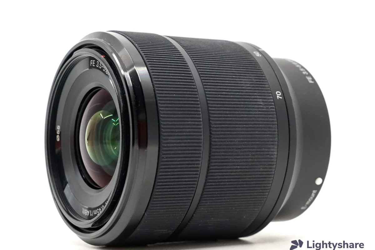 Rent Sony FE 28-70mm f/3.5-5.6 OSS - Lightyshare