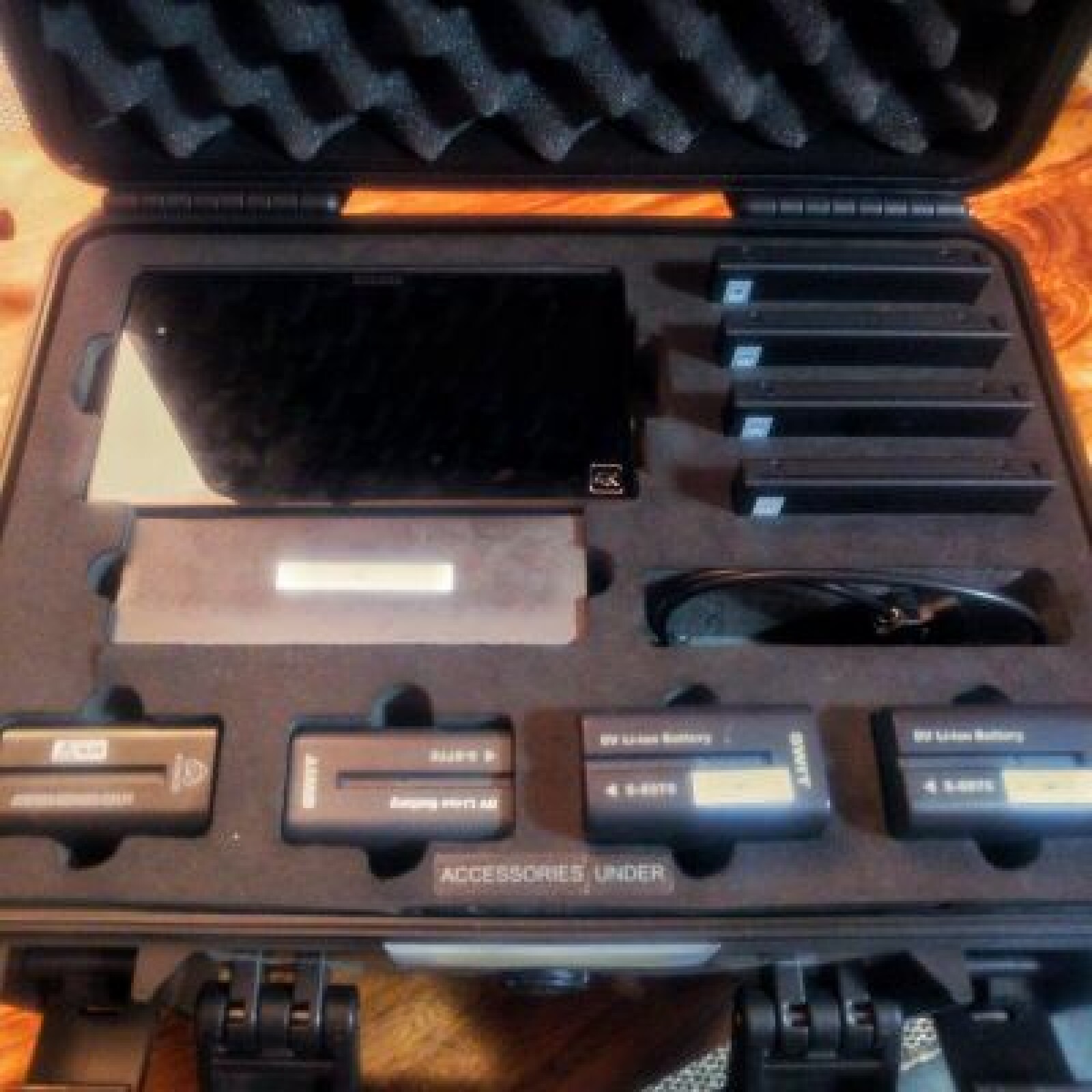 Kit tournage Sony A7S + Cage + Follow Focus + Shogun - Photo 2 sur 5