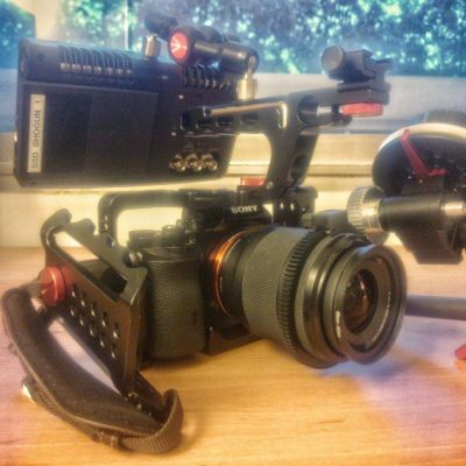 Kit tournage Sony A7S + Cage + Follow Focus + Shogun - Photo 1 sur 5
