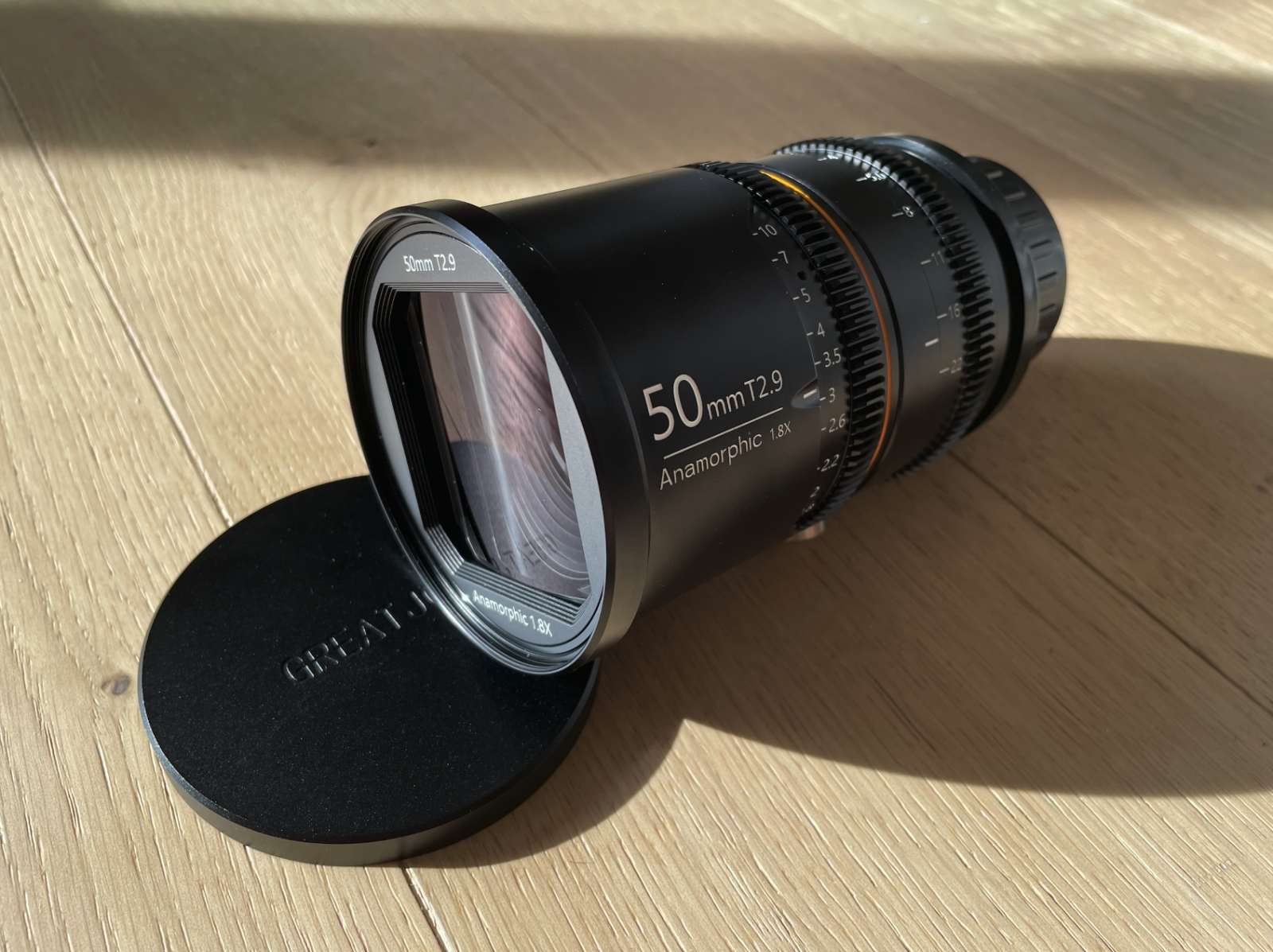 Objectif anamorphique 50mm T2.9 Great Joy Blazar 1.8x PL Mount - Photo 1 sur 2