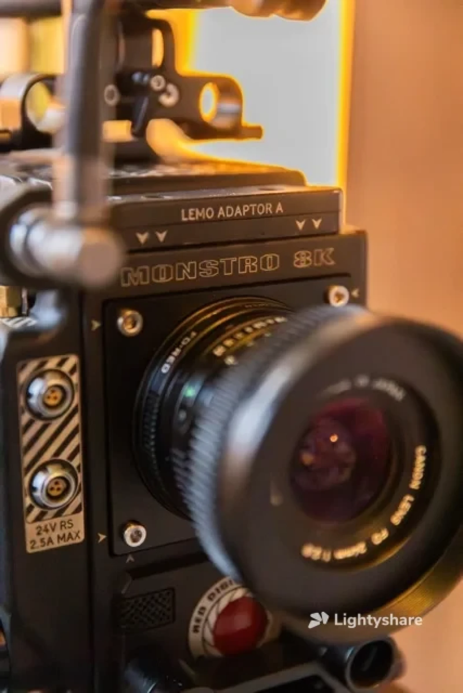 RED RED RANGER MONSTRO 8K VV - Photo 4 sur 4