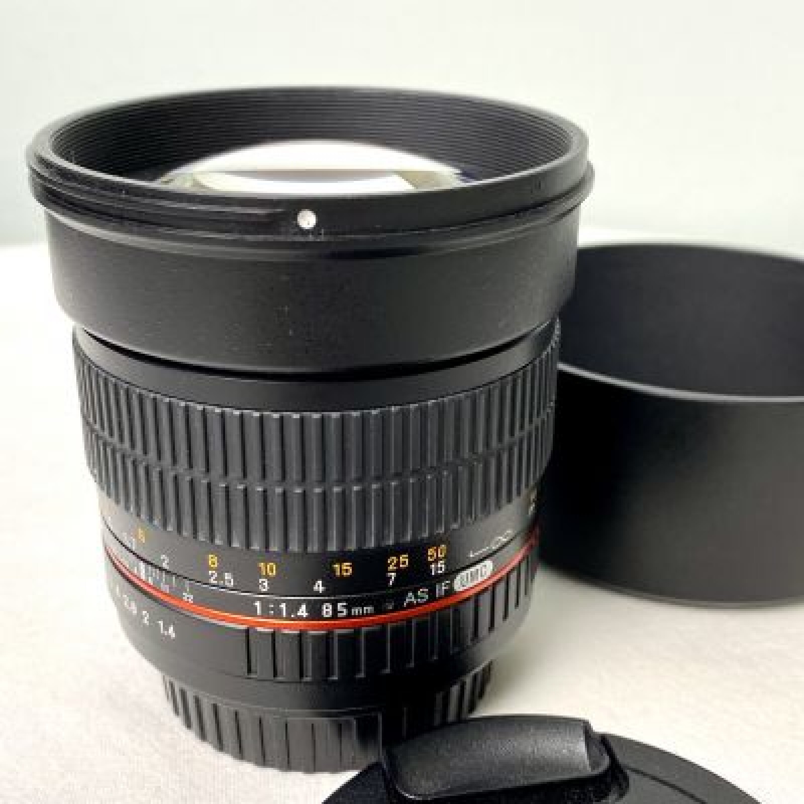 Objectif Samyang 85mm T1.4 - Photo 2 sur 2