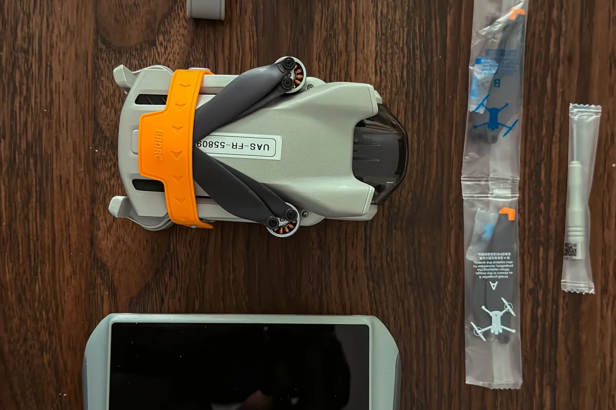 Rent DJI Mini 3 - Lightyshare