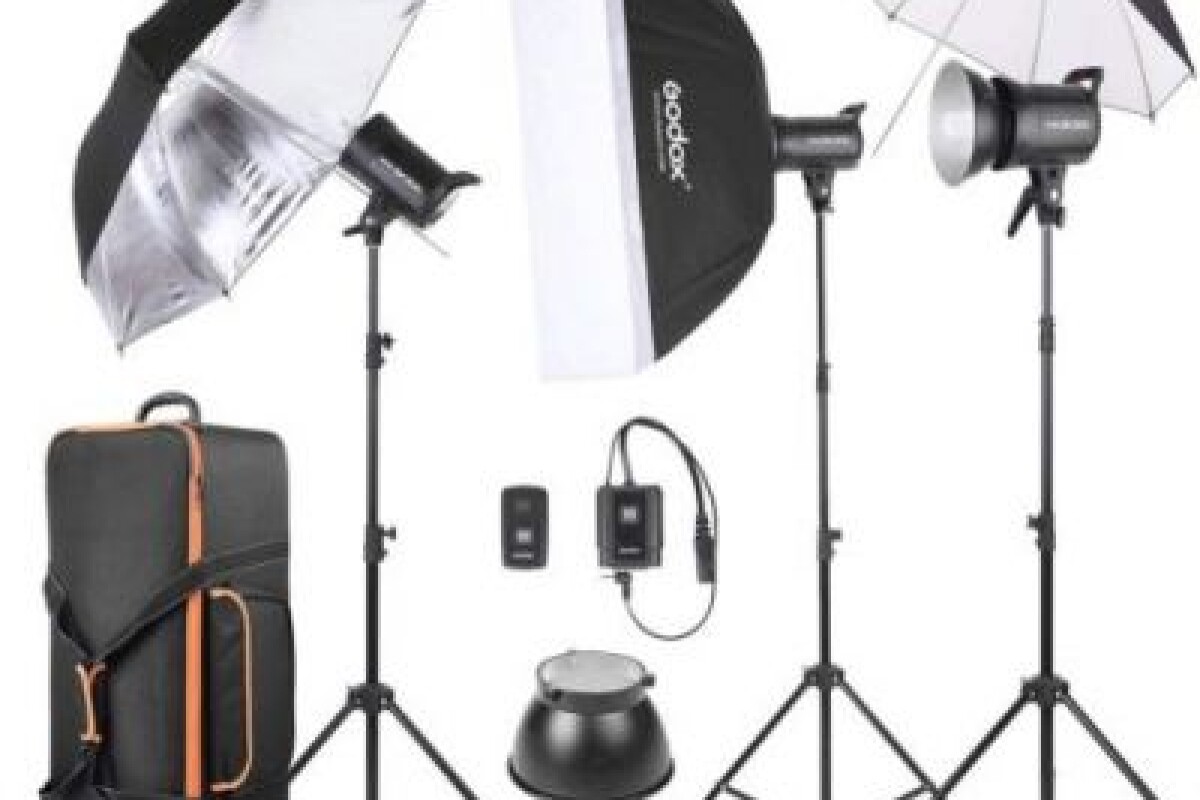 Location KIT FLASH GODOX 300w X3 - Lightyshare