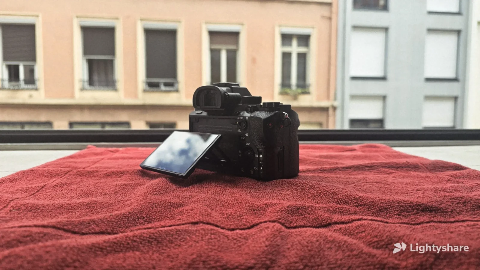 Sony Alpha 7S II (A7S2) - Photo 2 sur 3