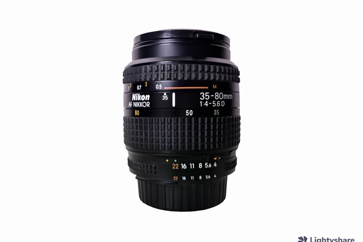 Rent Nikon AF Zoom-Nikkor 35-80mm f/4-5.6D - Lightyshare