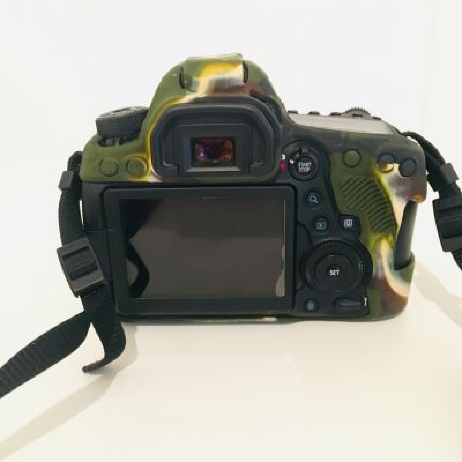 Loue EOS 6D MARK II - Photo 4 sur 4