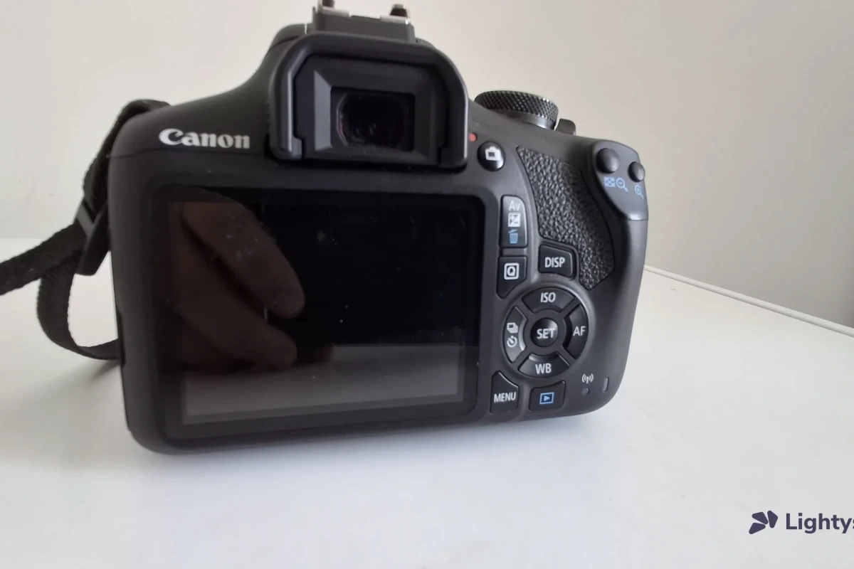 Location Canon EOS 2000D - Lightyshare