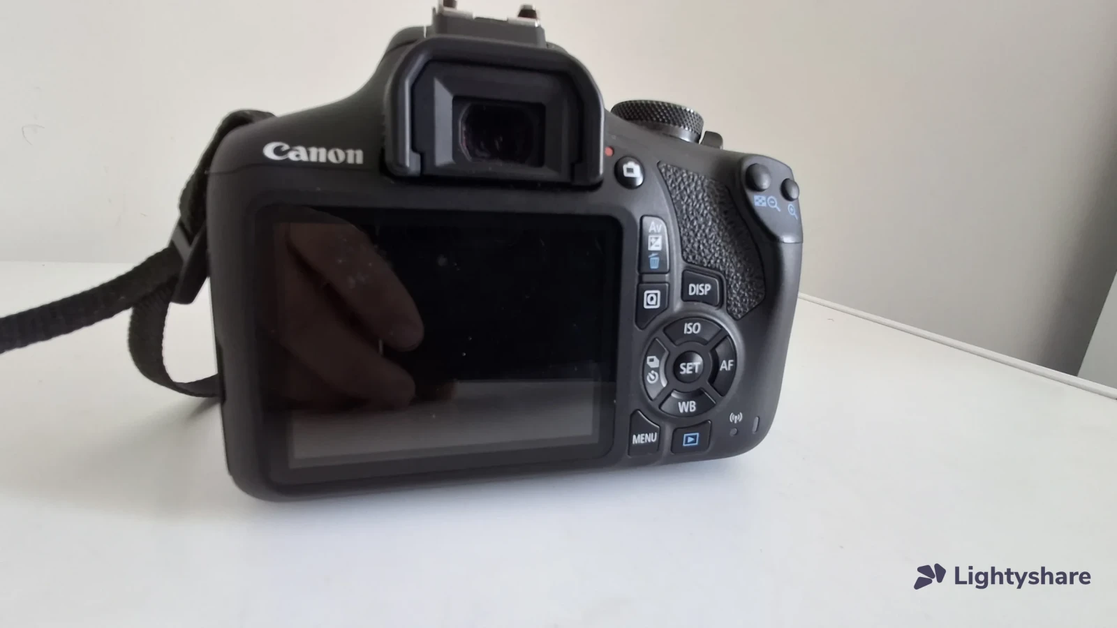 Canon EOS 2000D - Photo 1 sur 5