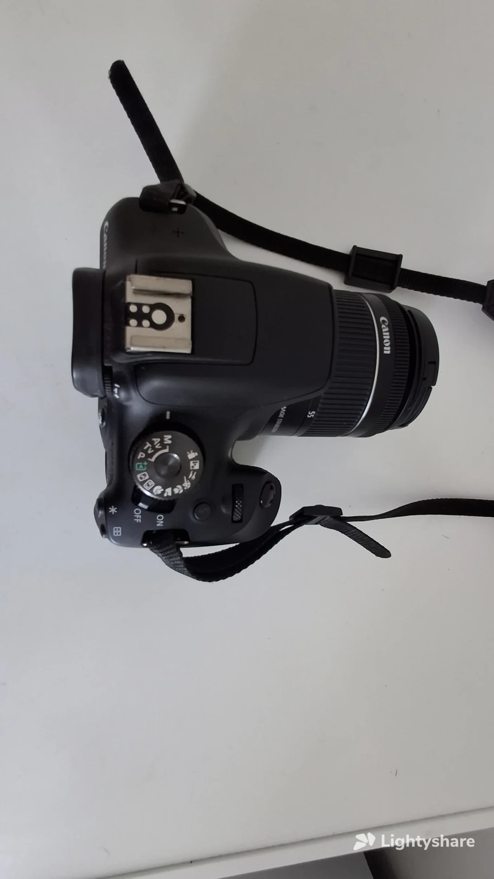Canon EOS 2000D - Photo 2 sur 5