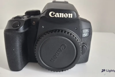 Location Canon EOS 850D (EF-S 18-55mm f/4-5.6 IS STM)