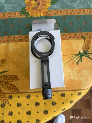 Location Ulanzi MA07 Maglock 1/4 Cold Shoe Phone Mount M084