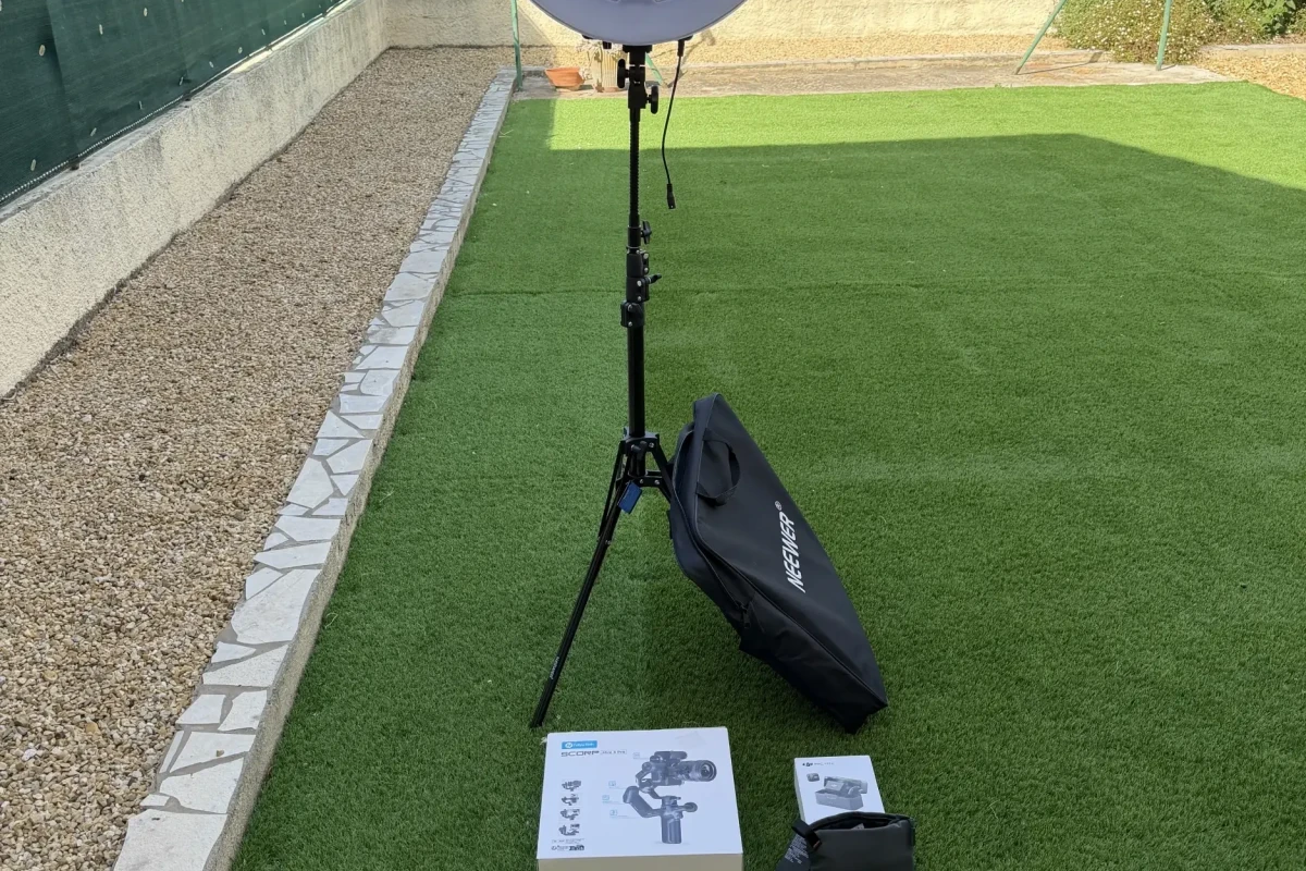 Rent Kit Tournage Mobile Pro – SCORP Mini 3 Pro + DJI Mic + Ring Light & Support MagSafe - Lightyshare