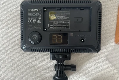 Location Neewer LED Panneau 176 Torche Vidéo LED