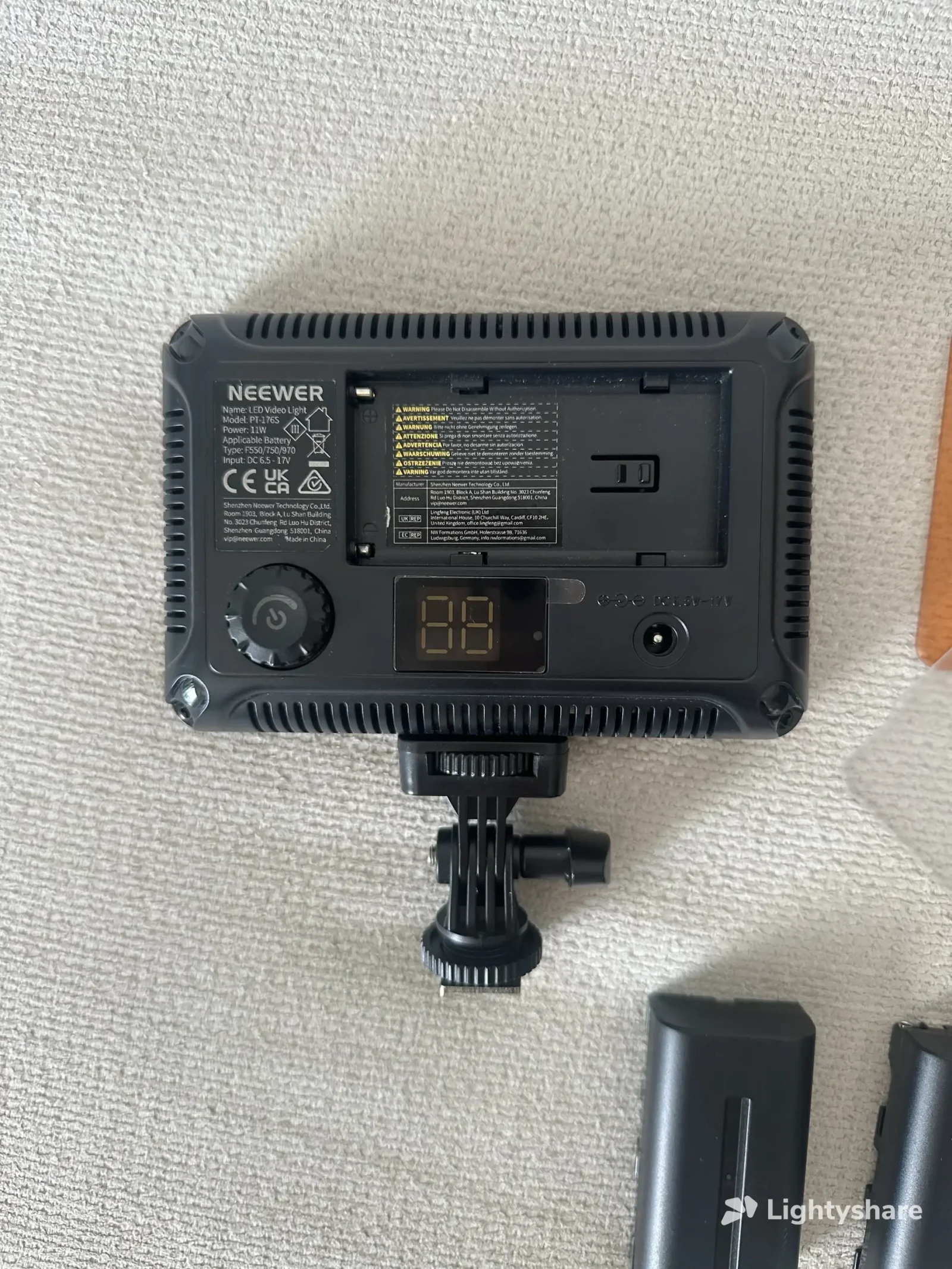 Neewer LED Panneau 176 Torche Vidéo LED - Photo 2 sur 4