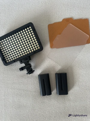 Location Neewer LED Panneau 176 Torche Vidéo LED