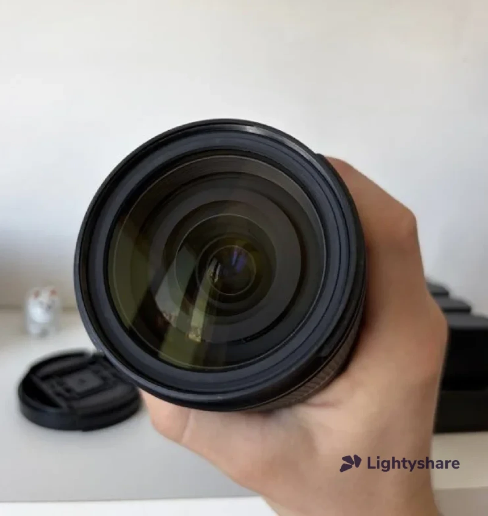Tamron 17-70mm F/2.8 Di III-A VC RXD - Photo 2 sur 4