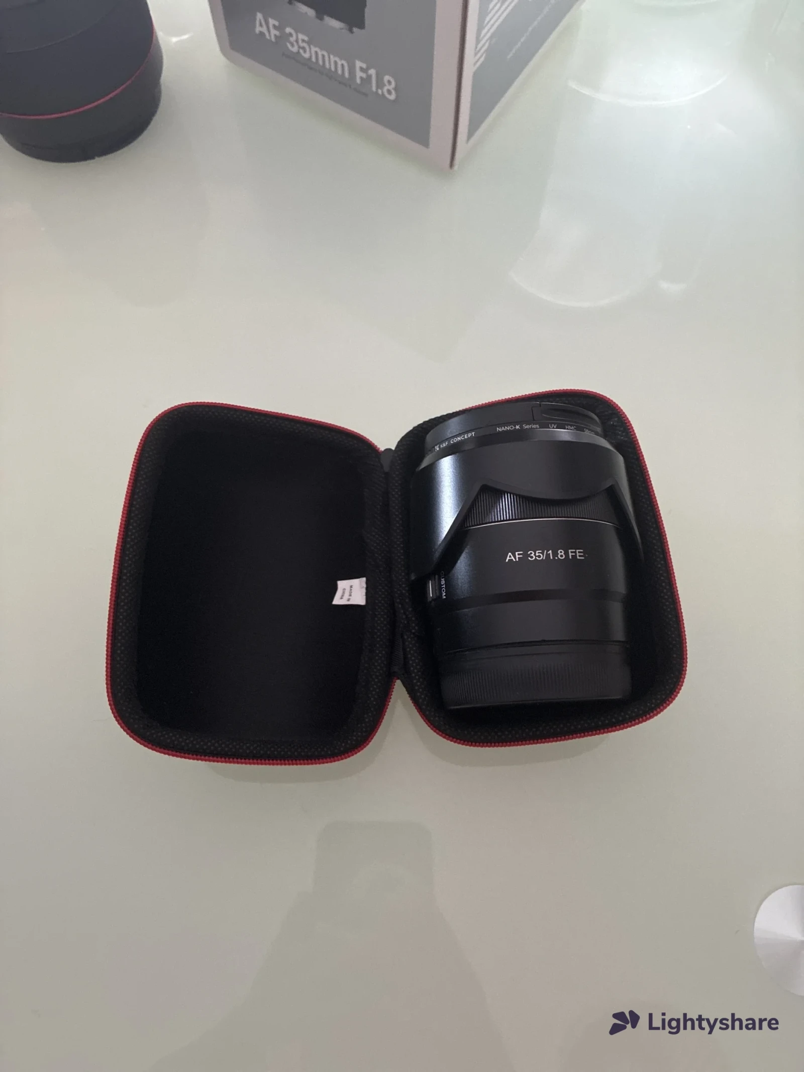 Samyang 35mm F1.8 FE - Photo 1 sur 2