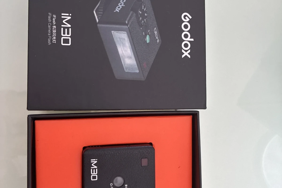 Location GODOX Photo Equipment Co.,Ltd. iM30 - Lightyshare