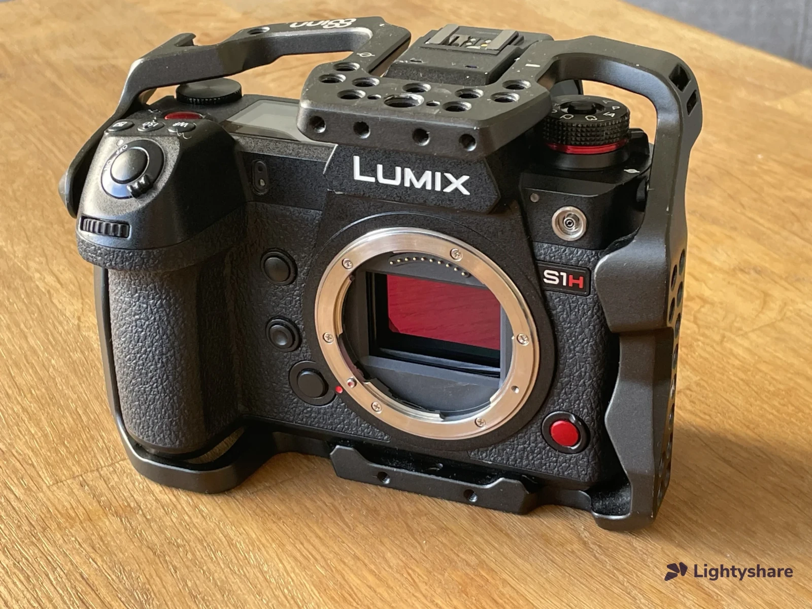 Panasonic Lumix S1H - Photo 2 sur 5