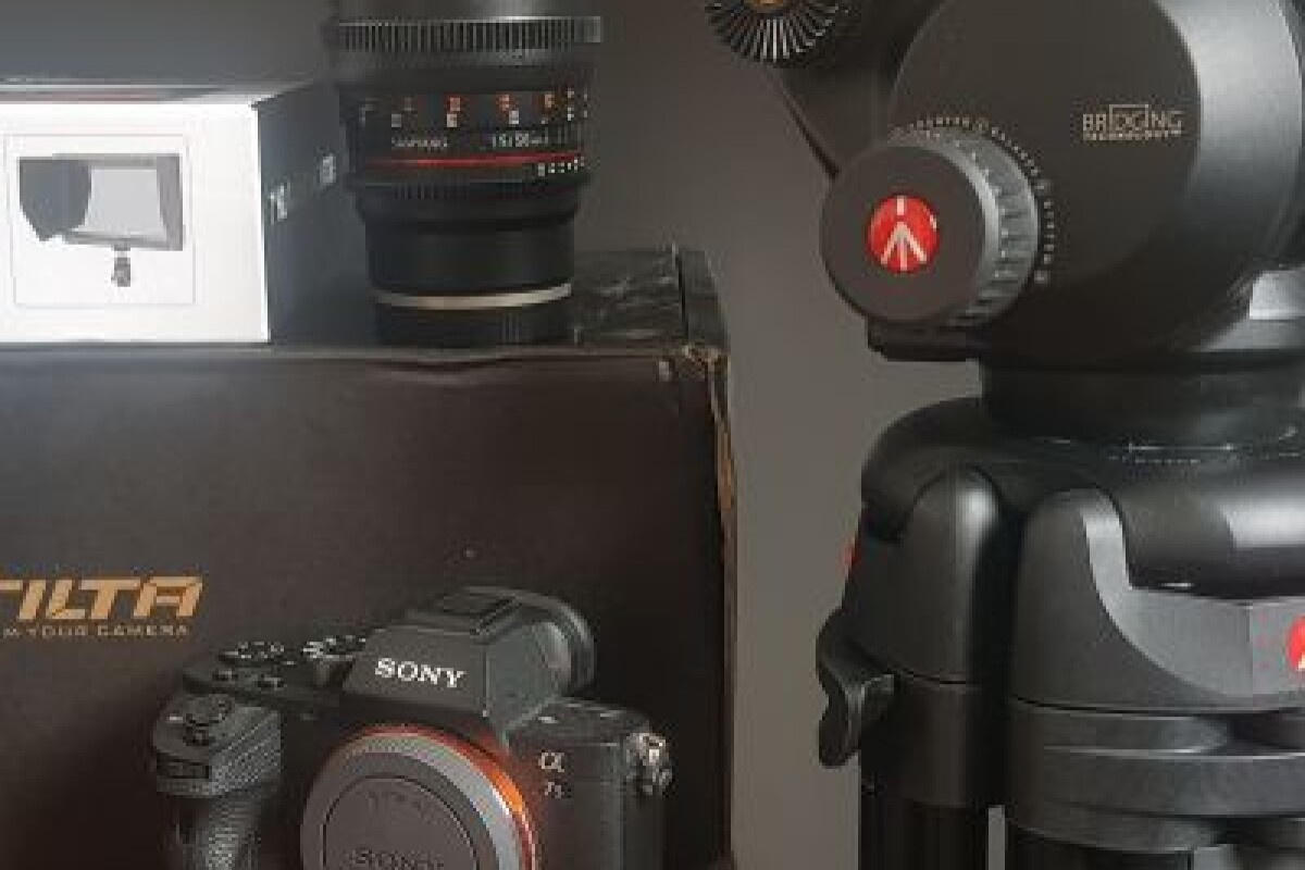 Location Caméra Sony A7SII + Accessoires - Lightyshare