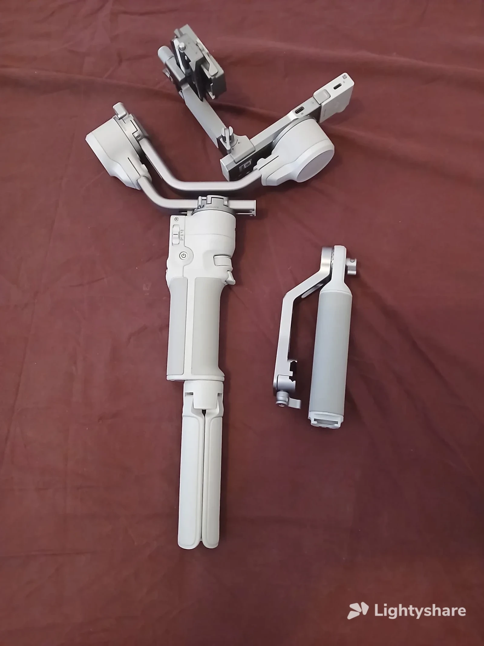 DJI RS 4 Mini Combo - Photo 3 sur 6