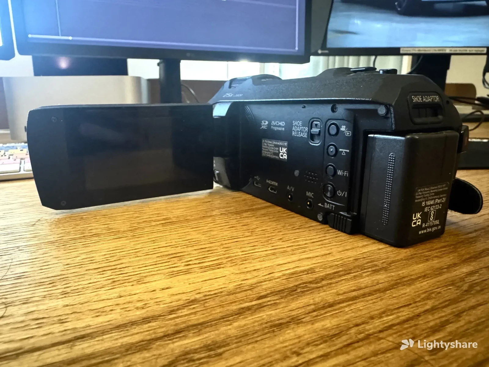 Panasonic VX870 - Photo 3 sur 5