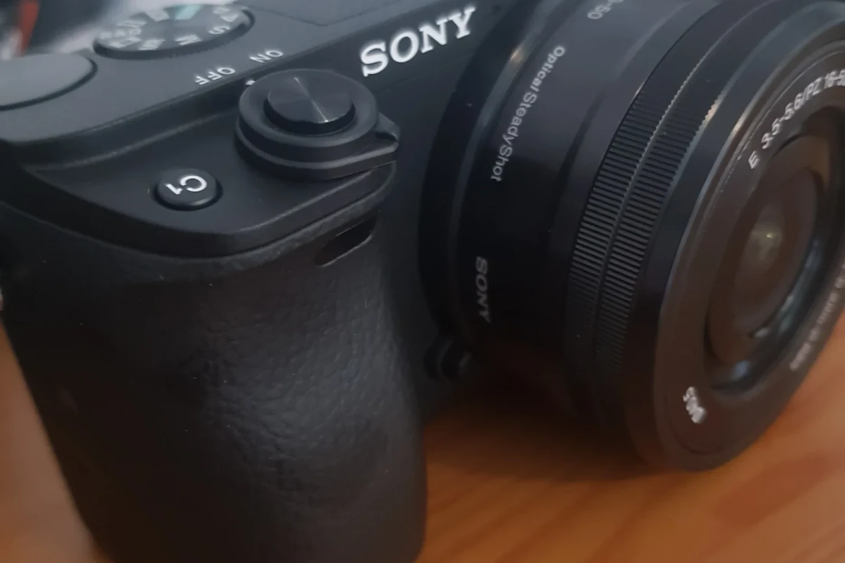 Location Sony Alpha 6400 (ILCE-6400) - Lightyshare