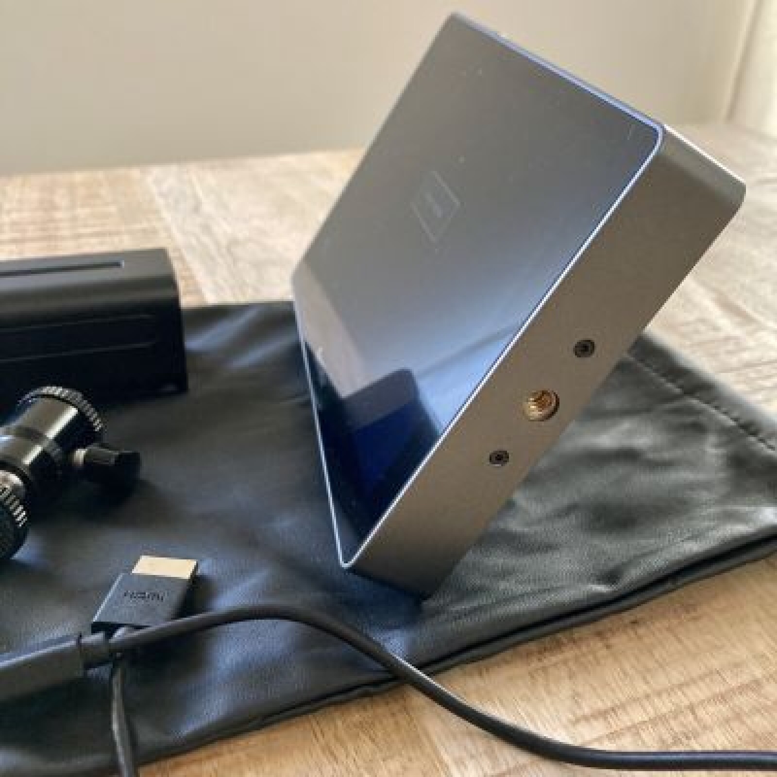Desview R7 Caméra Moniteur - 7" 4K - HDMI - Écran Tactile - Photo 3 sur 5