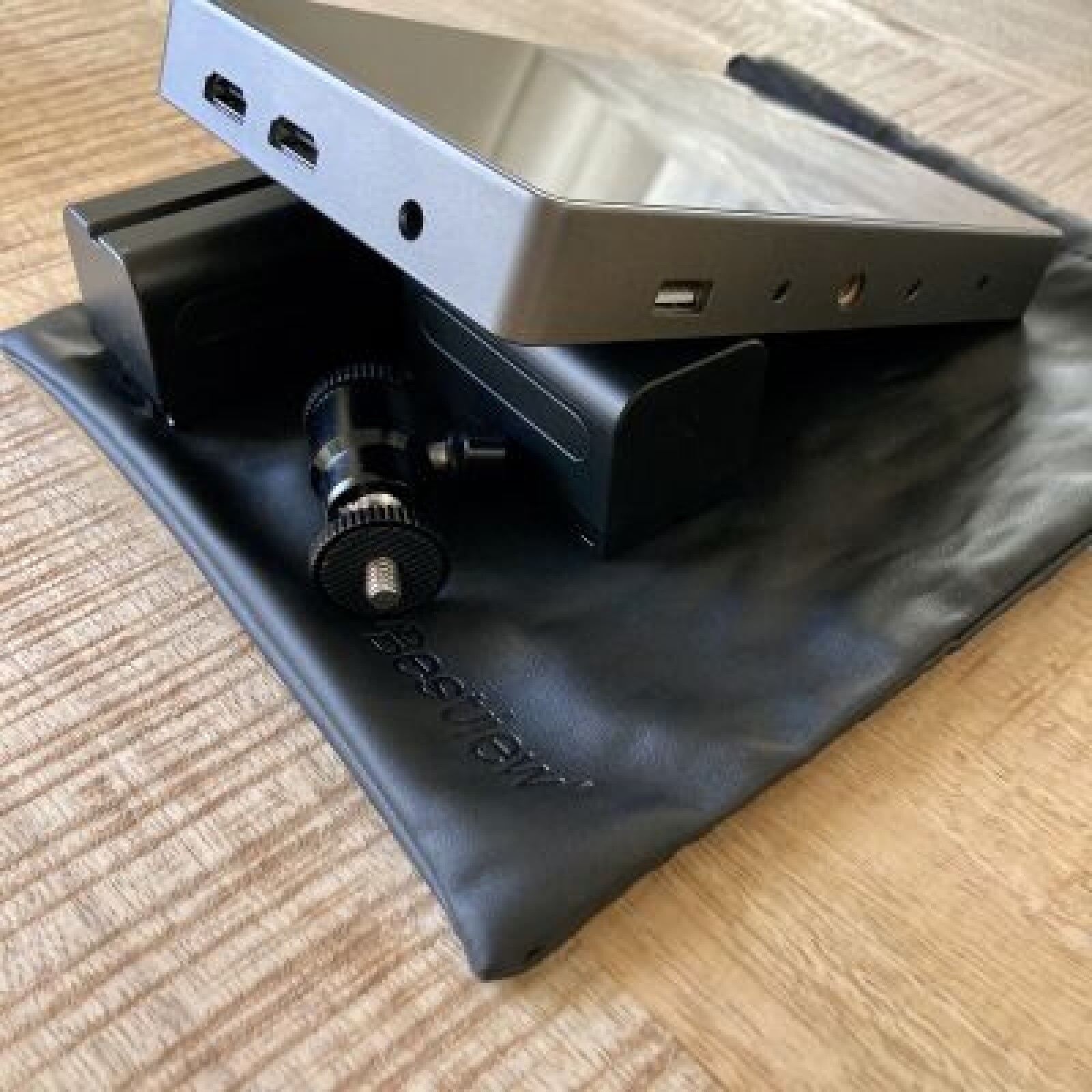 Desview R7 Caméra Moniteur - 7" 4K - HDMI - Écran Tactile - Photo 4 sur 5