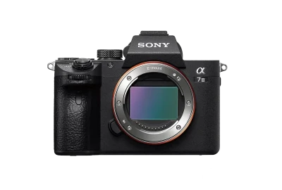 Rent Pack Sony A7III + Sony FE 70-200mm f/2.8 GM
