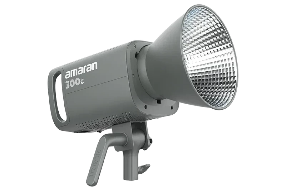 Location Aputure Amaran 300c - Lightyshare