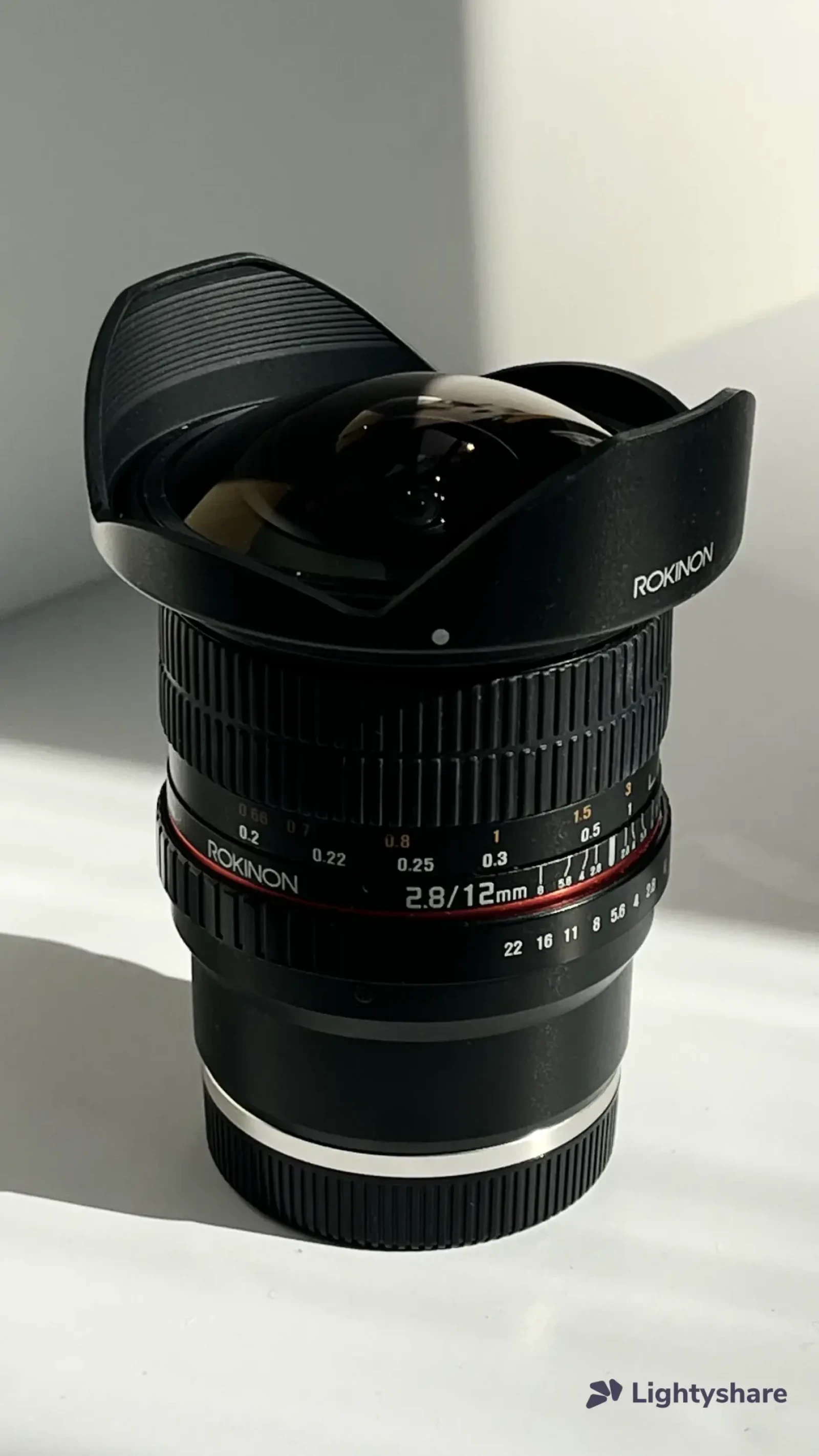 ROKINON 12mm F2.8 Full Frame Fisheye - Photo 1 sur 2