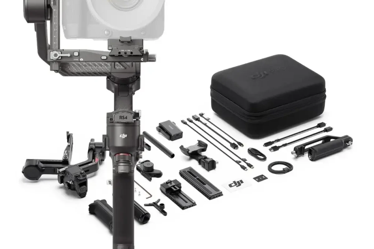 Location DJI RS 4 Pro Bundle - Lightyshare