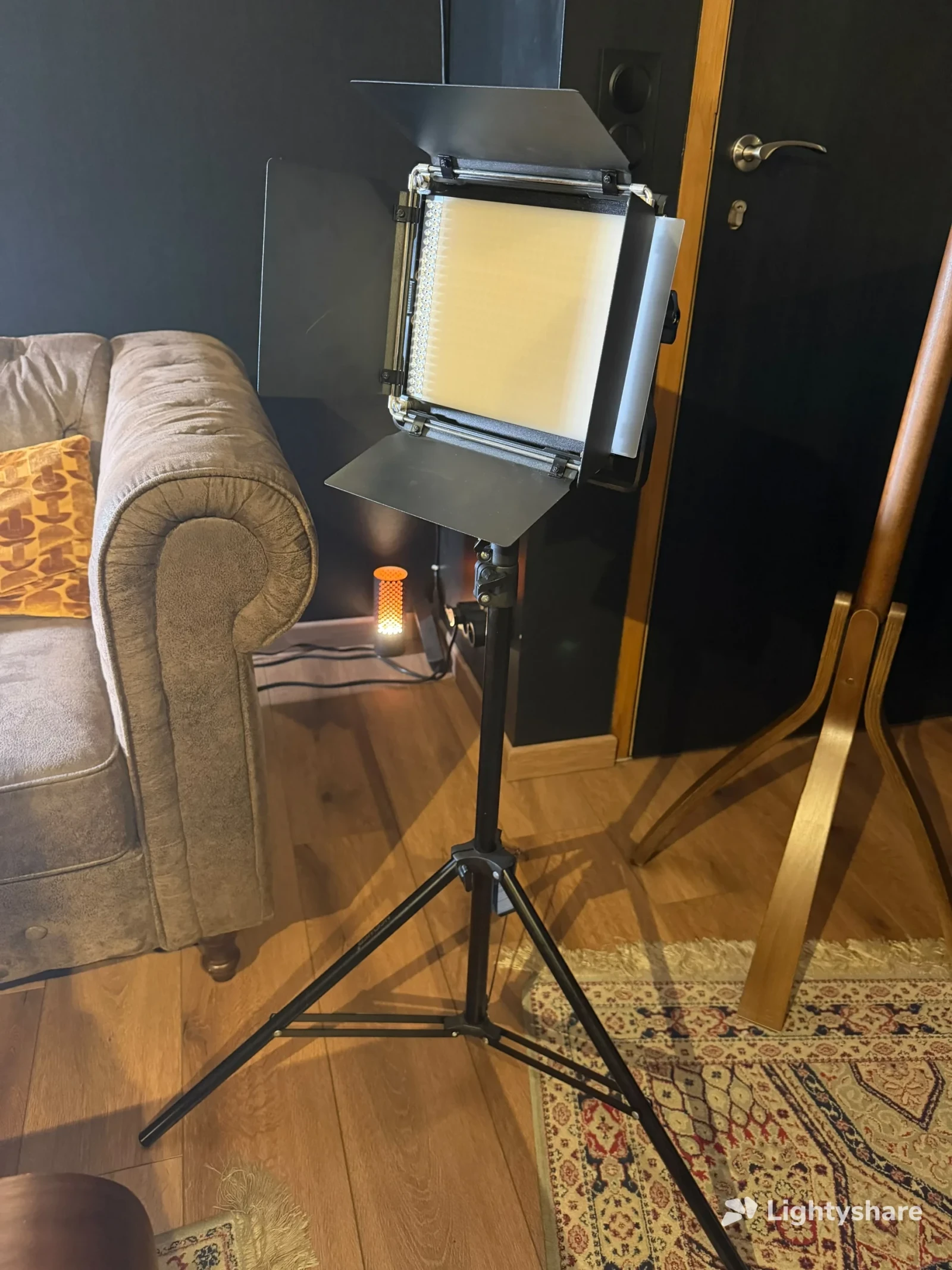 Neewer 2 Pack NL660 Bi-Color 660 LED Video Light and Stand Kit - Photo 3 sur 4