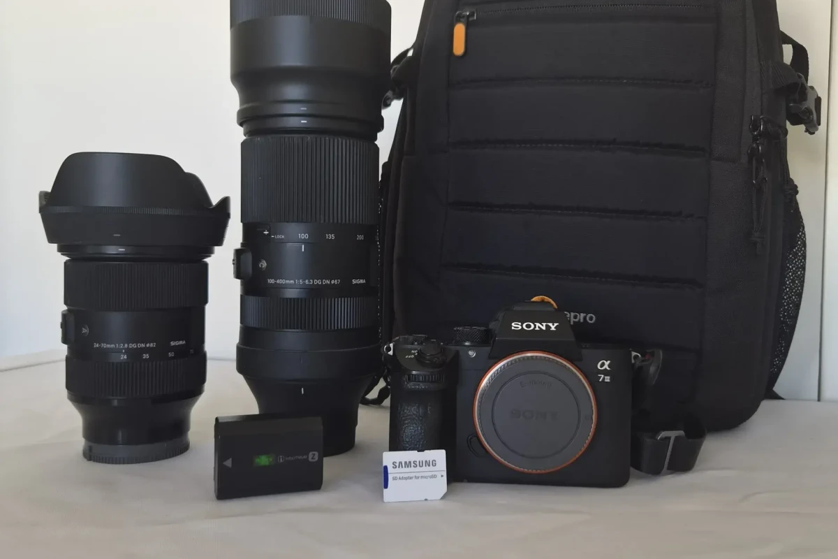 Location Pack Pro Complet : Sony A7 III + Sigma 24-70mm f/2.8 + Sigma 100-400mm | Kit Studio & Terrain - Lightyshare
