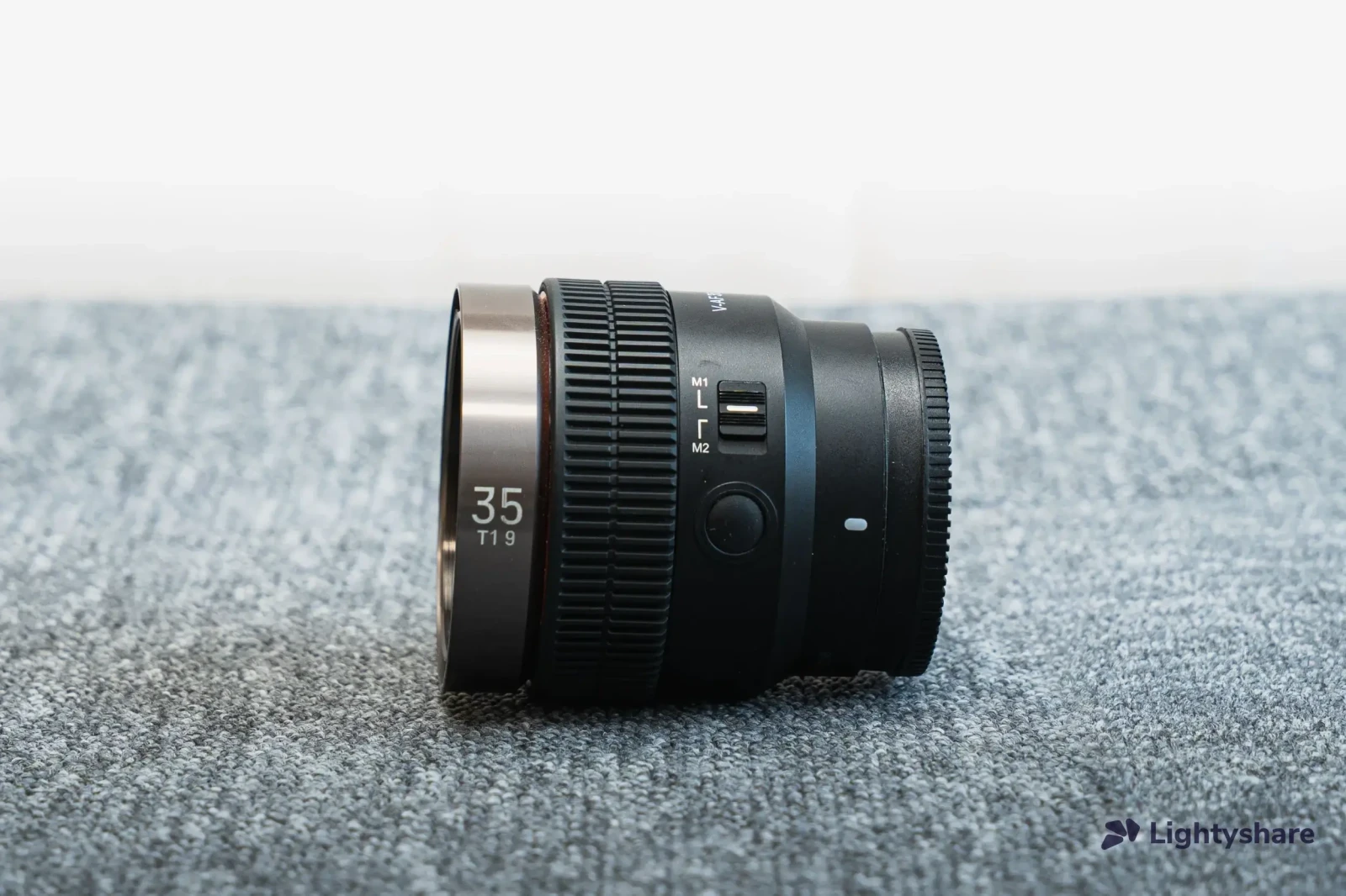 Samyang V-AF 35mm T1.9 - Photo 2 sur 3