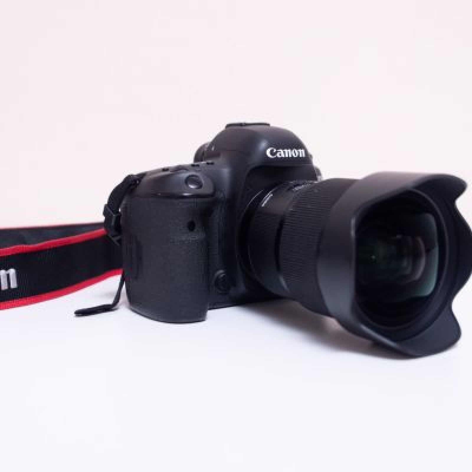 Canon 5D mark IV + Sigma 20mm 1.4 - Photo 1 sur 2