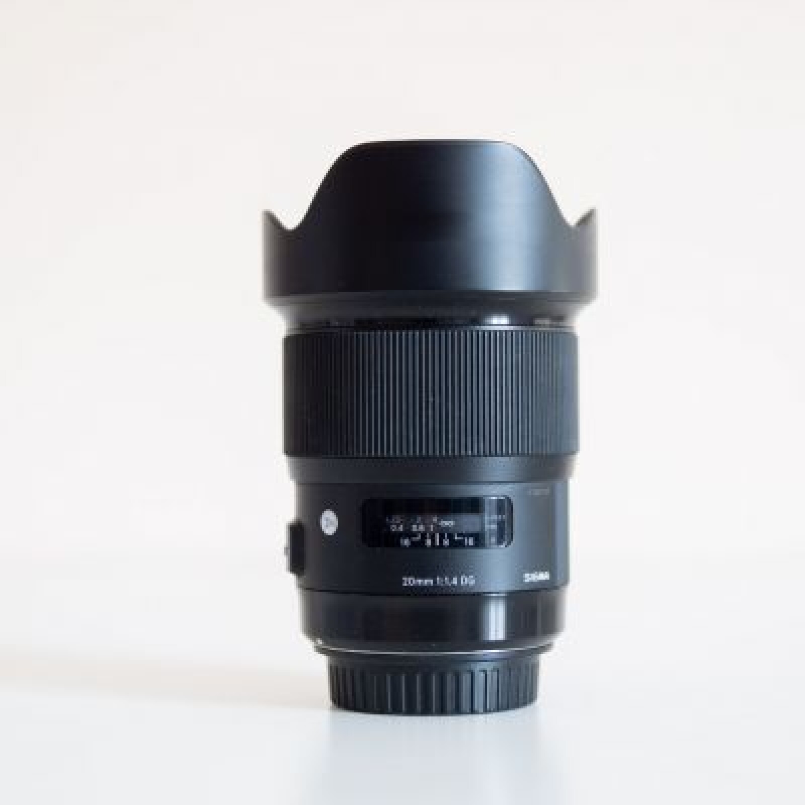 Sigma 20mm f/1.4 EF - Photo 1 sur 2