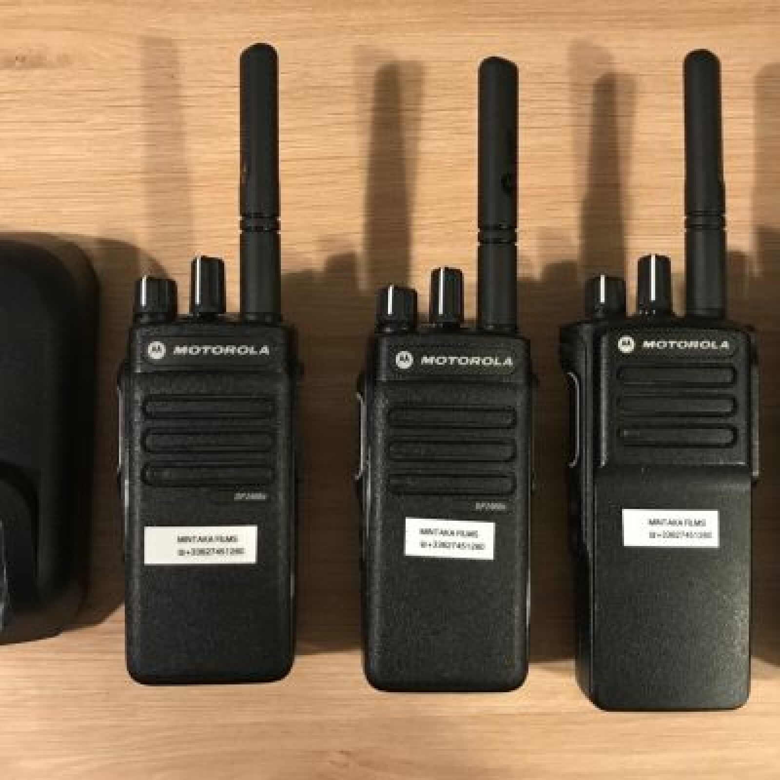 KIT PRO 4 Talkies walkies Motorola DP 4400/2400e - Photo 1 sur 1