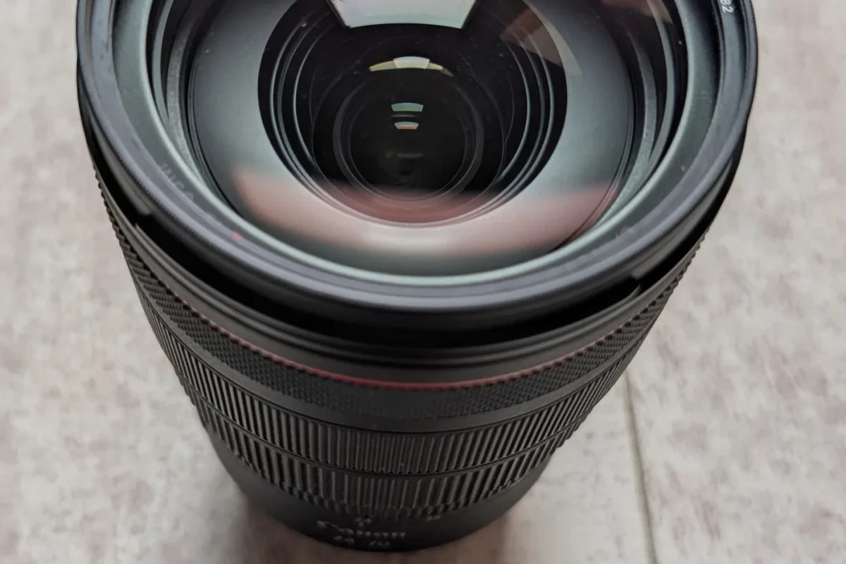 Location Canon 24-70mm f/2.8L USM - Lightyshare