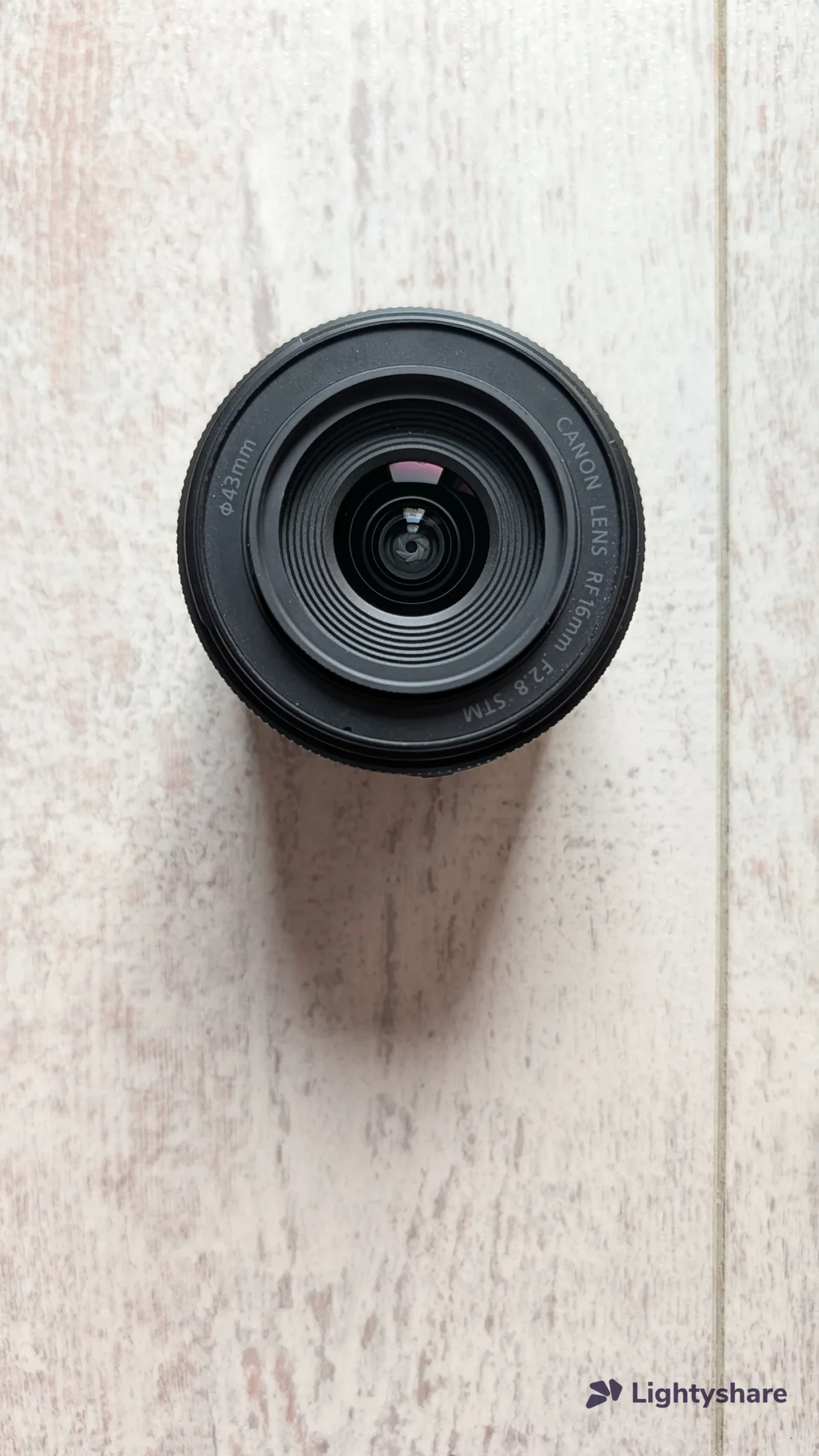 Canon RF 16mm f/2.8 STM - Photo 1 sur 2