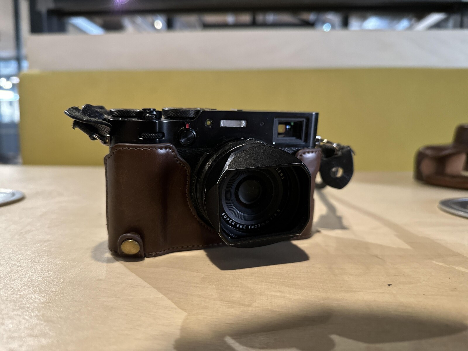 Fujifilm X100V - Carte SD + 2 Batteries - Photo 2 sur 3