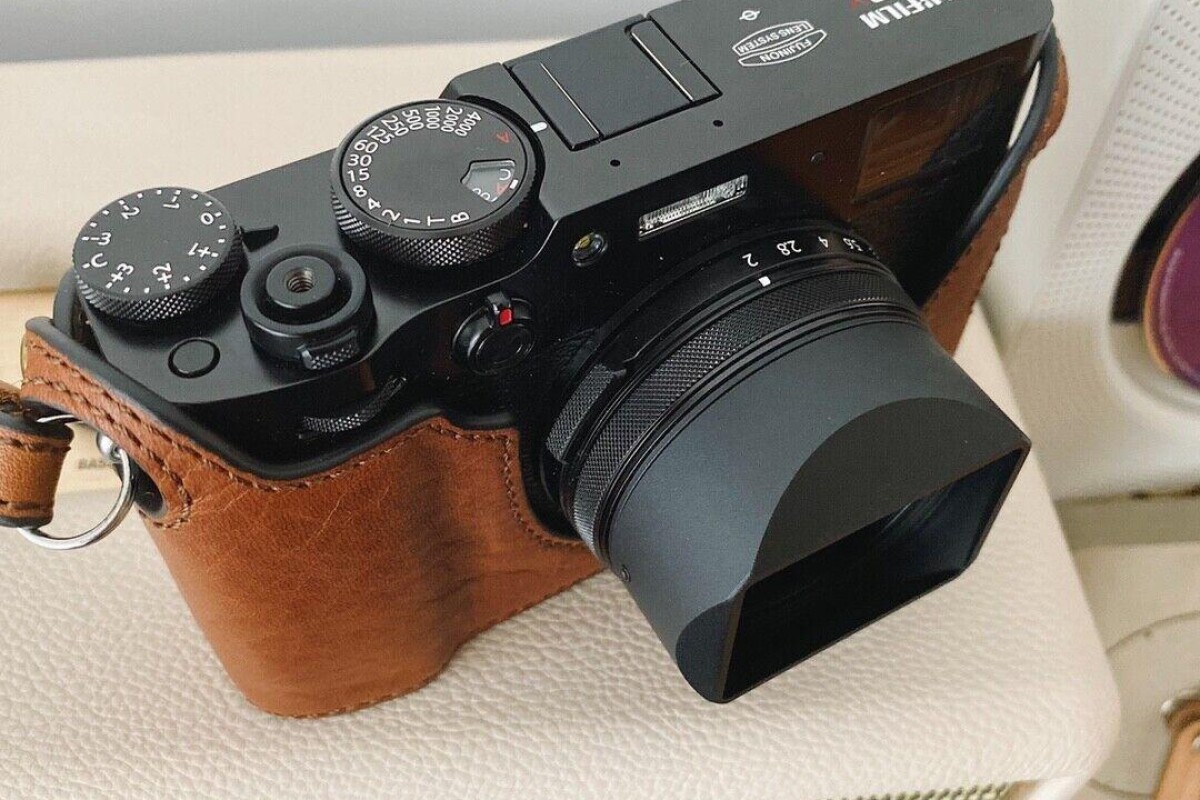 Location Fujifilm X100V - Carte SD + 2 Batteries - Lightyshare